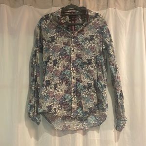 Medium long sleeve button down with blue purple flower patter